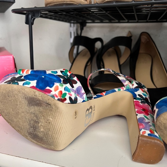 Gianni Bini floral ankle strap heels - Picture 7 of 7